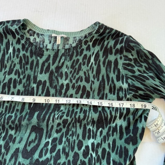 LOGO by Lori Goldstein Green and Black Patterned Sweater Sizes M - Picture 7 of 8